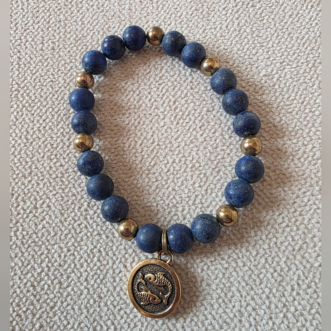 Pisces Zodiac Beaded Stretch Bracelet Blue Stone And Gold Tone